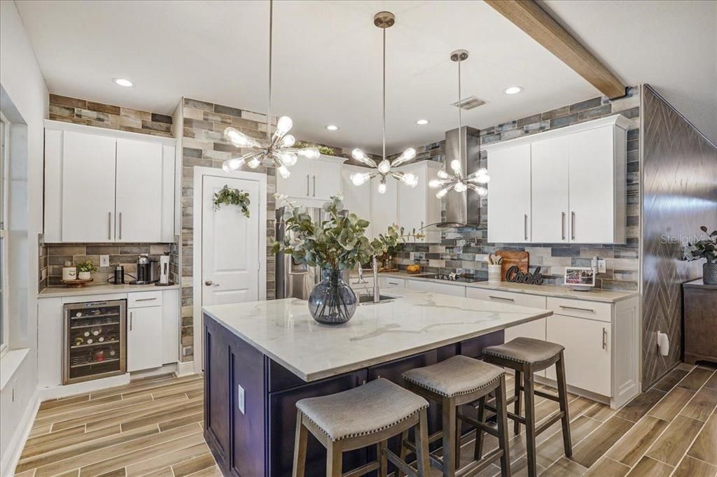 Active With Contract: $360,000 (3 beds, 2 baths, 1714 Square Feet)