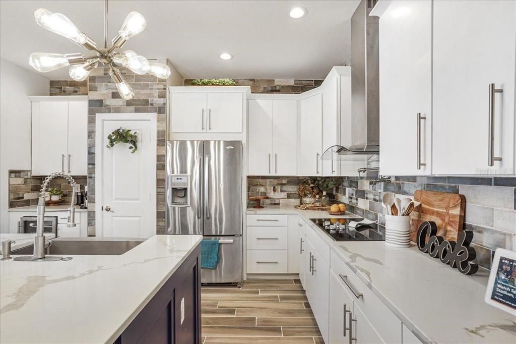 Active With Contract: $360,000 (3 beds, 2 baths, 1714 Square Feet)