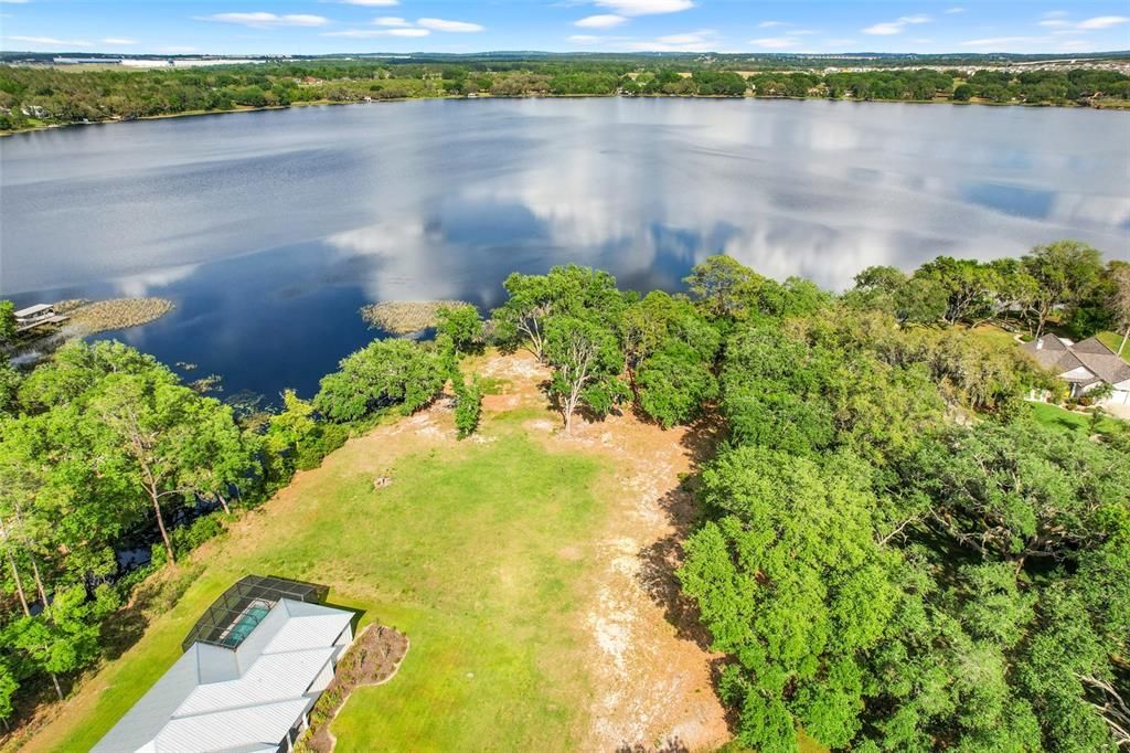 En Venta: $399,999 (0.89 acres)