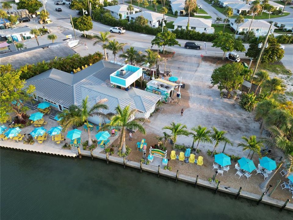 На продажу: $99,850 (0.22 acres)