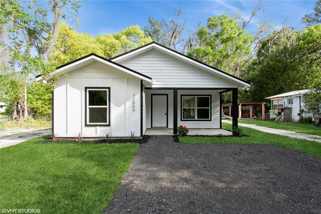 For Sale: $224,900 (3 beds, 2 baths, 1397 Square Feet)