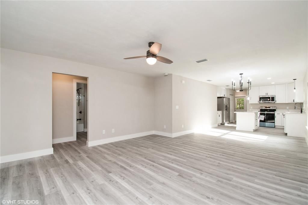 For Sale: $224,900 (3 beds, 2 baths, 1397 Square Feet)