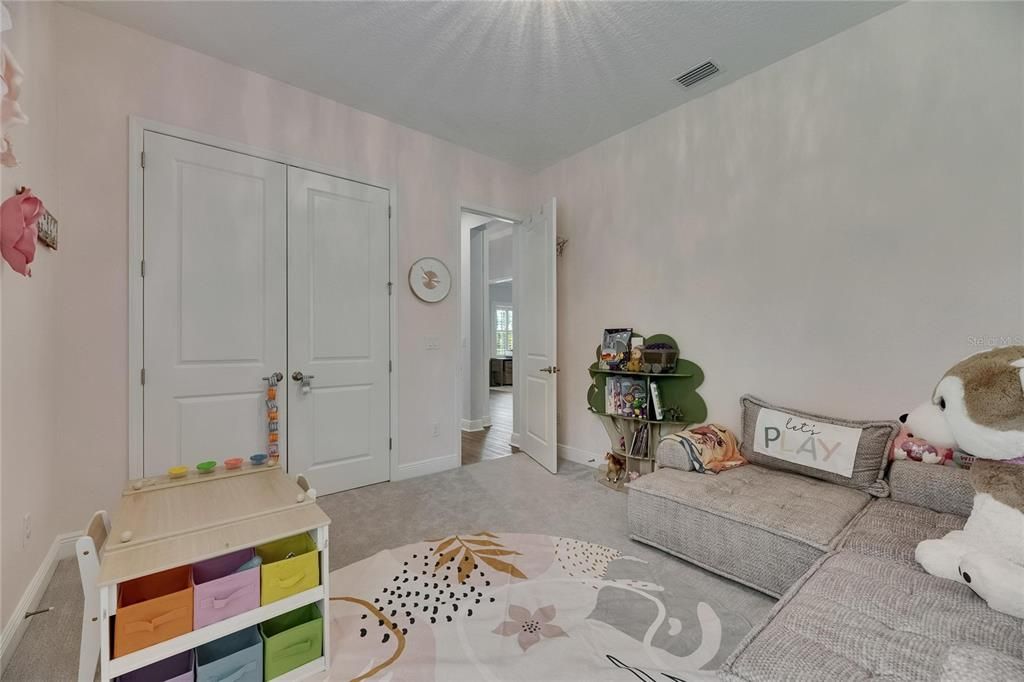 En Venta: $1,252,000 (5 camas, 4 baños, 4602 Pies cuadrados)