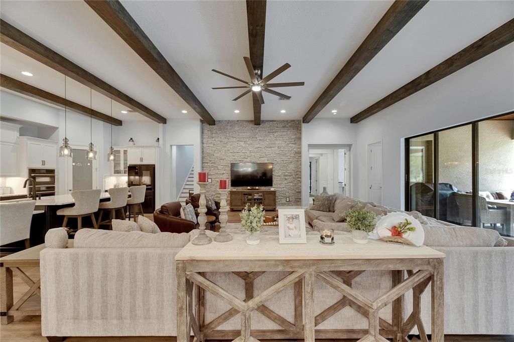 En Venta: $1,252,000 (5 camas, 4 baños, 4602 Pies cuadrados)