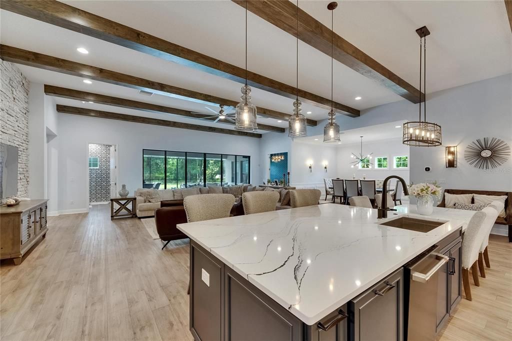 En Venta: $1,252,000 (5 camas, 4 baños, 4602 Pies cuadrados)