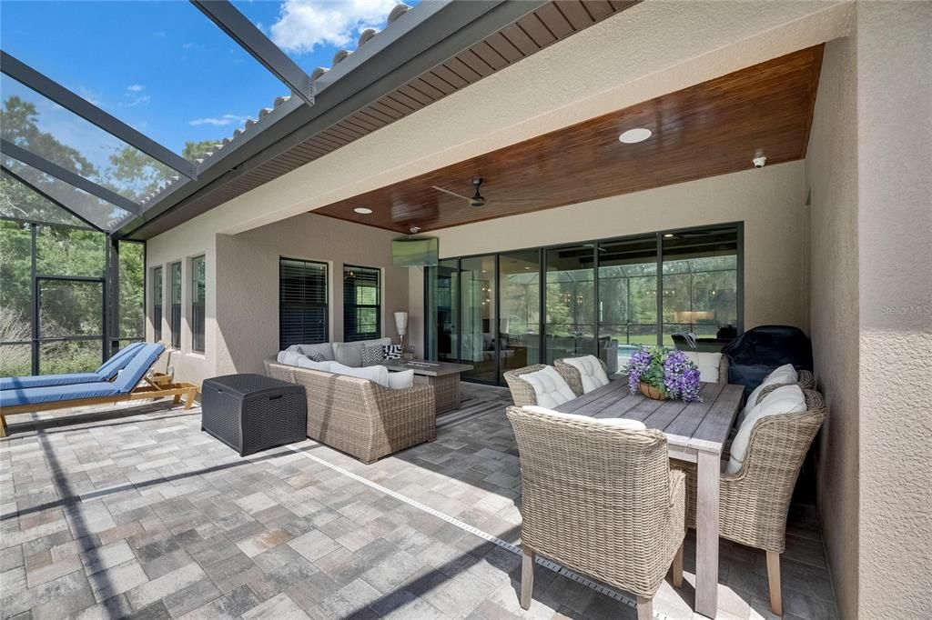 En Venta: $1,252,000 (5 camas, 4 baños, 4602 Pies cuadrados)