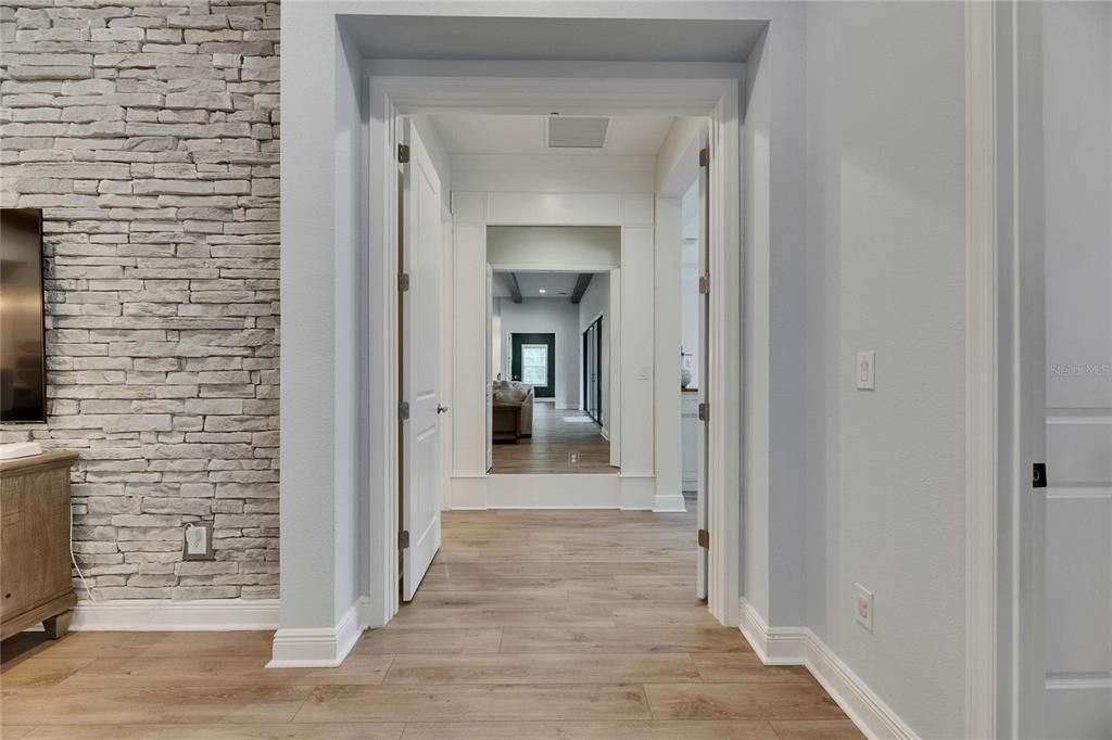 En Venta: $1,252,000 (5 camas, 4 baños, 4602 Pies cuadrados)