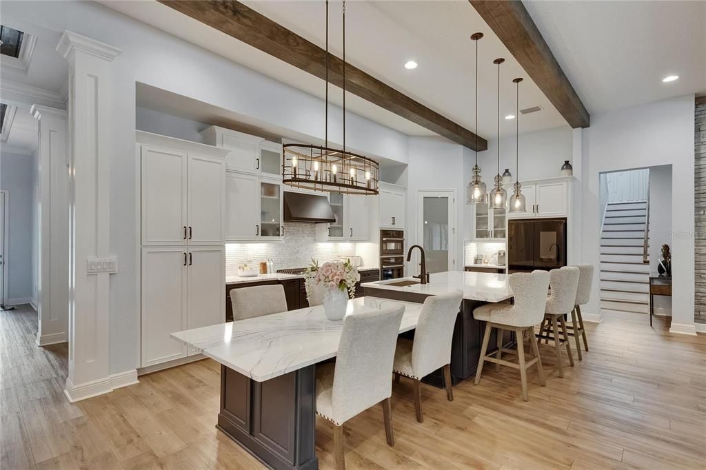En Venta: $1,252,000 (5 camas, 4 baños, 4602 Pies cuadrados)