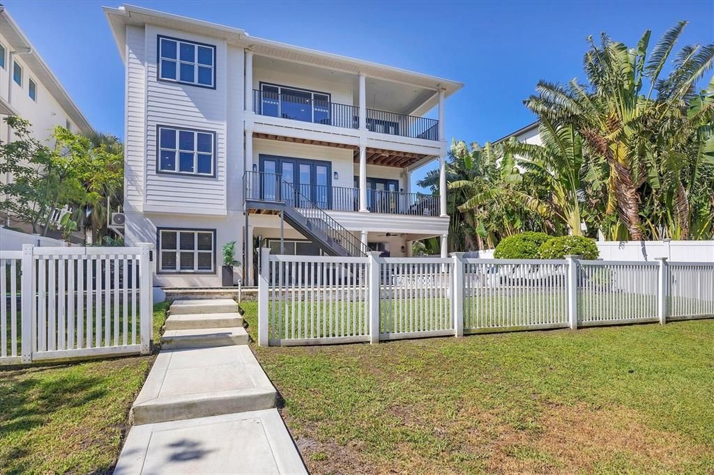 En Venta: $1,879,000 (3 camas, 3 baños, 2412 Pies cuadrados)