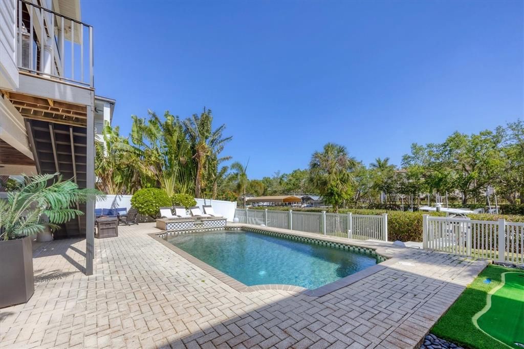 En Venta: $1,879,000 (3 camas, 3 baños, 2412 Pies cuadrados)