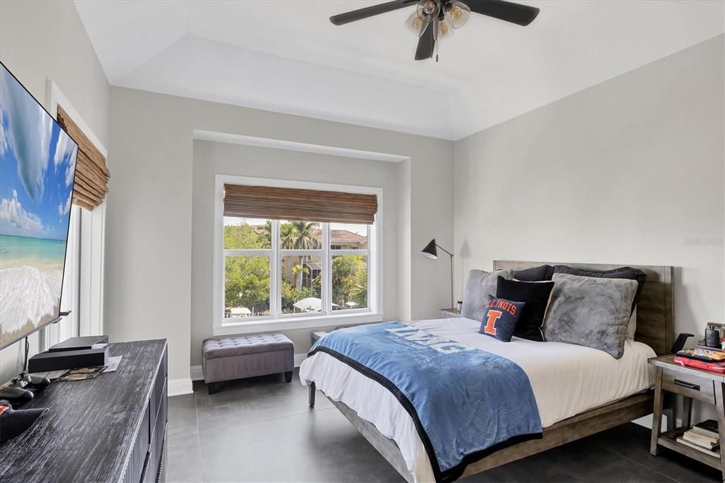 En Venta: $1,879,000 (3 camas, 3 baños, 2412 Pies cuadrados)