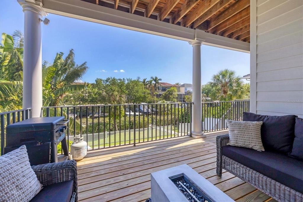 En Venta: $1,879,000 (3 camas, 3 baños, 2412 Pies cuadrados)