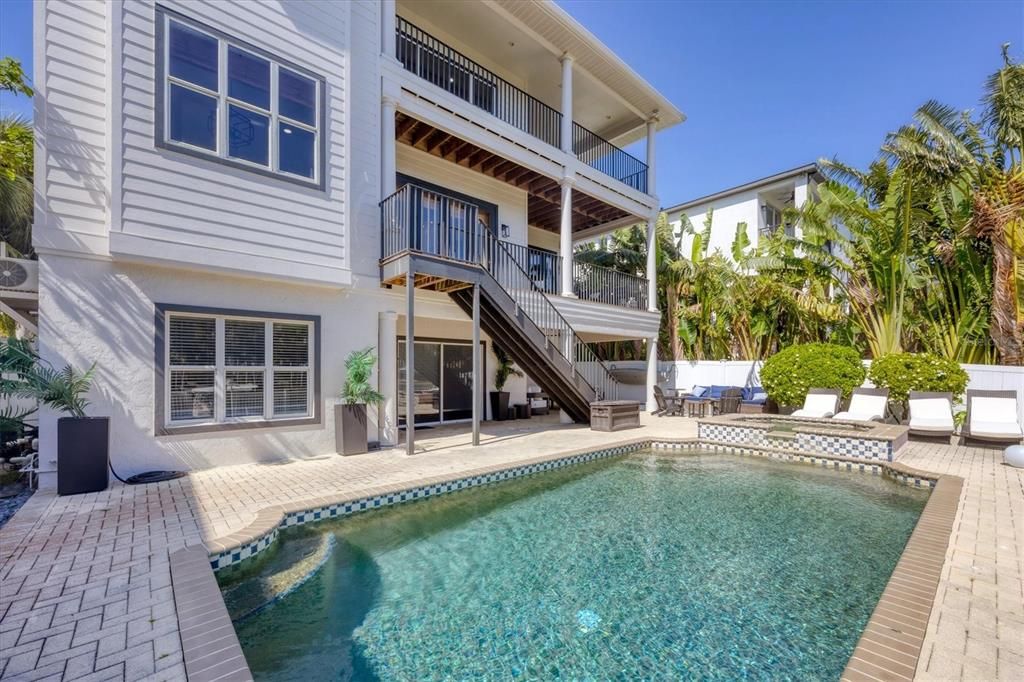 En Venta: $1,879,000 (3 camas, 3 baños, 2412 Pies cuadrados)