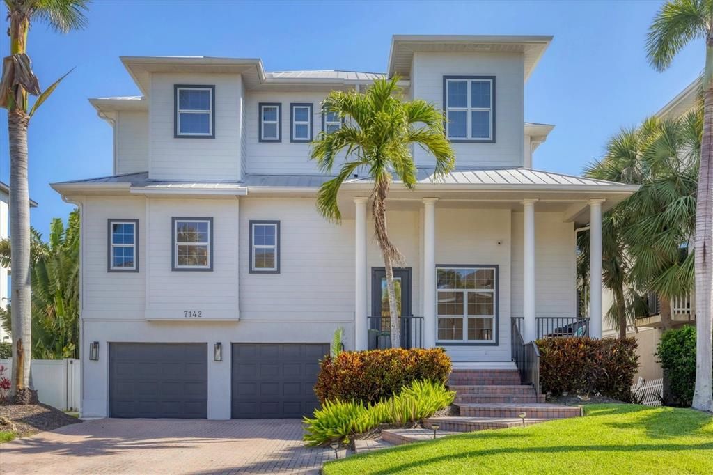 En Venta: $1,879,000 (3 camas, 3 baños, 2412 Pies cuadrados)