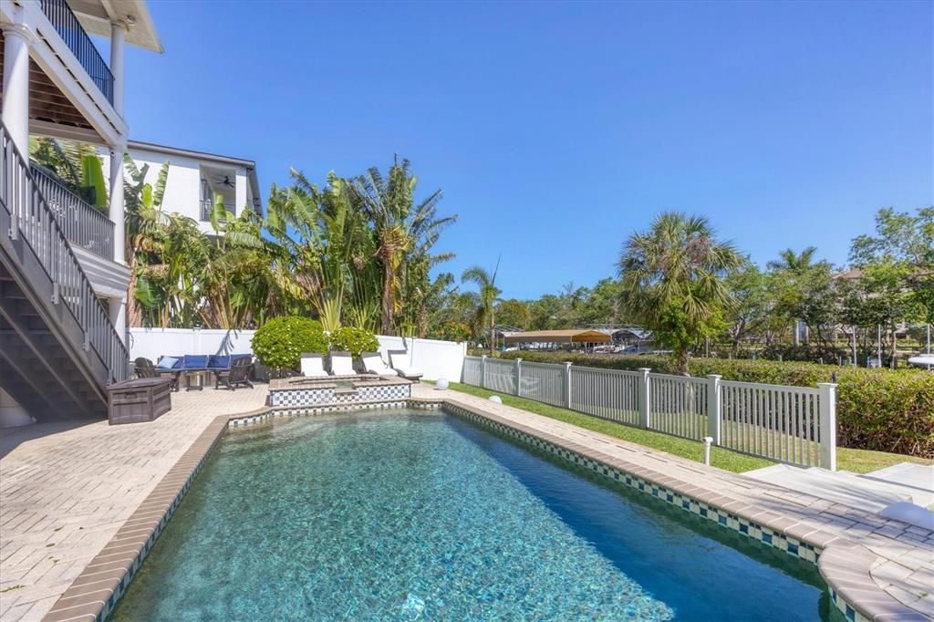 En Venta: $1,879,000 (3 camas, 3 baños, 2412 Pies cuadrados)