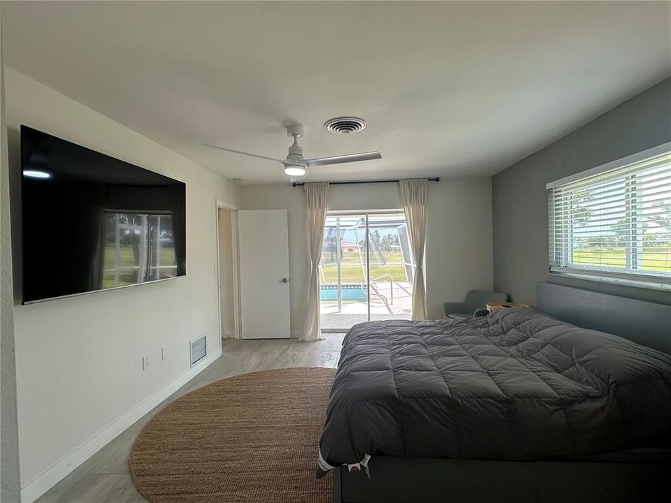 出租: $4,500 (2 贝兹, 2 浴室, 1444 平方英尺)