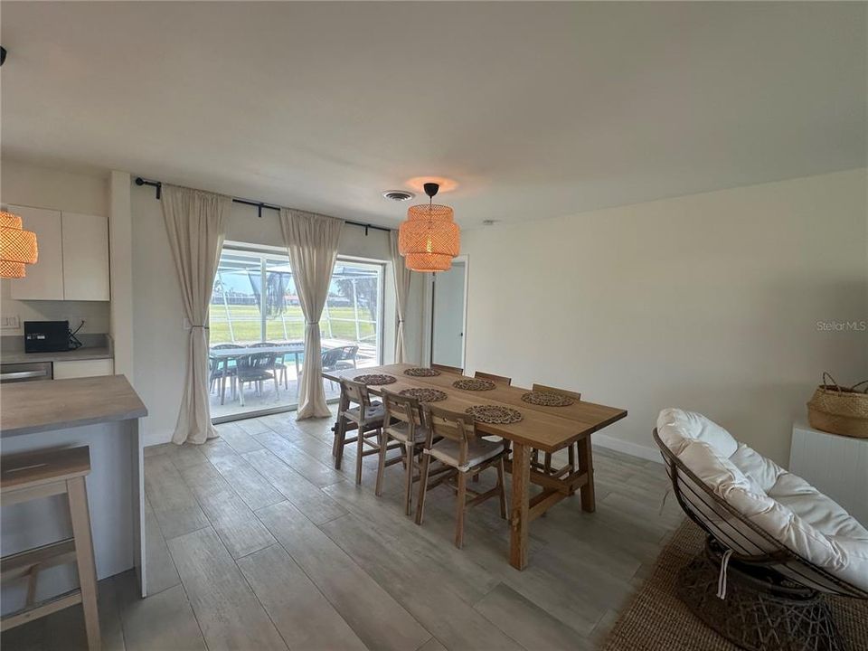 出租: $4,500 (2 贝兹, 2 浴室, 1444 平方英尺)