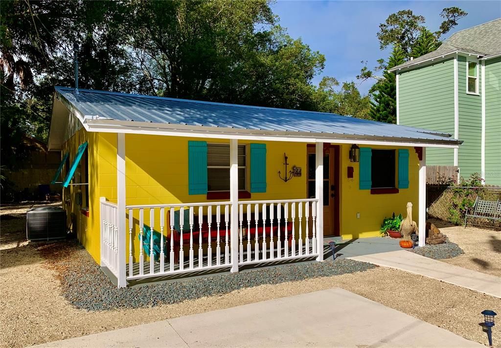 Active With Contract: $375,000 (2 beds, 1 baths, 660 Square Feet)