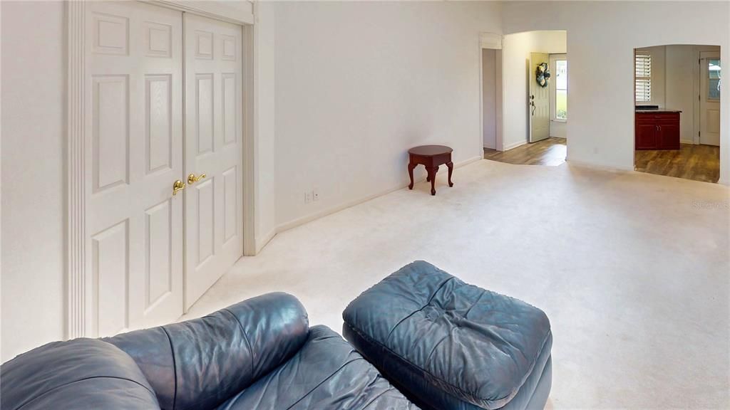 En Venta: $289,899 (2 camas, 2 baños, 1358 Pies cuadrados)