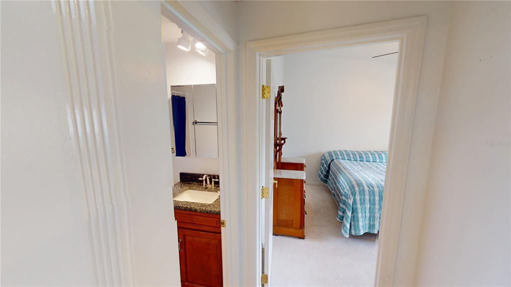 En Venta: $289,899 (2 camas, 2 baños, 1358 Pies cuadrados)