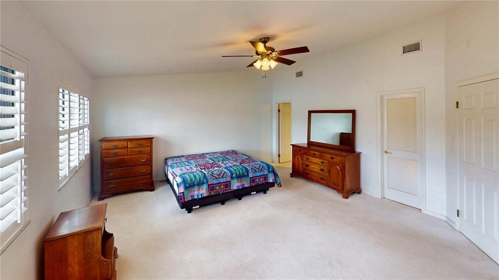 En Venta: $289,899 (2 camas, 2 baños, 1358 Pies cuadrados)