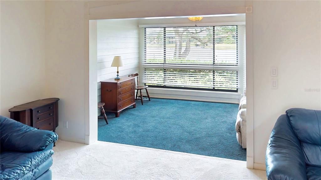 En Venta: $289,899 (2 camas, 2 baños, 1358 Pies cuadrados)