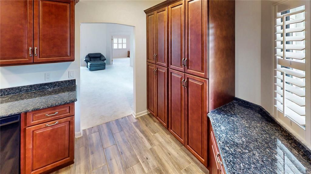 En Venta: $289,899 (2 camas, 2 baños, 1358 Pies cuadrados)