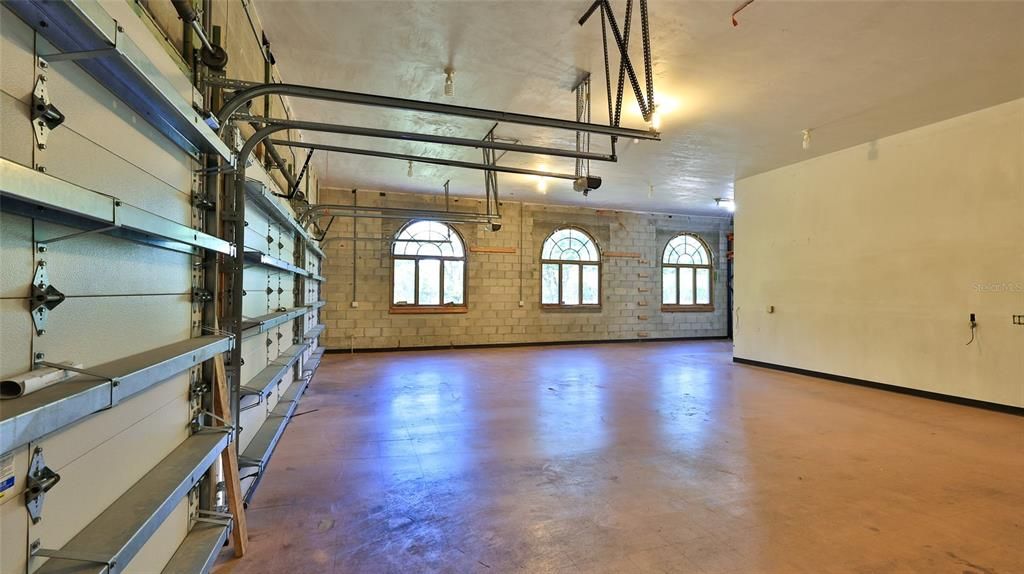 For Sale: $1,999,999 (5 beds, 5 baths, 6077 Square Feet)