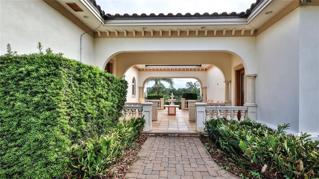 For Sale: $1,999,999 (5 beds, 5 baths, 6077 Square Feet)