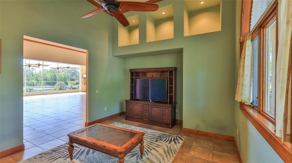 For Sale: $1,999,999 (5 beds, 5 baths, 6077 Square Feet)