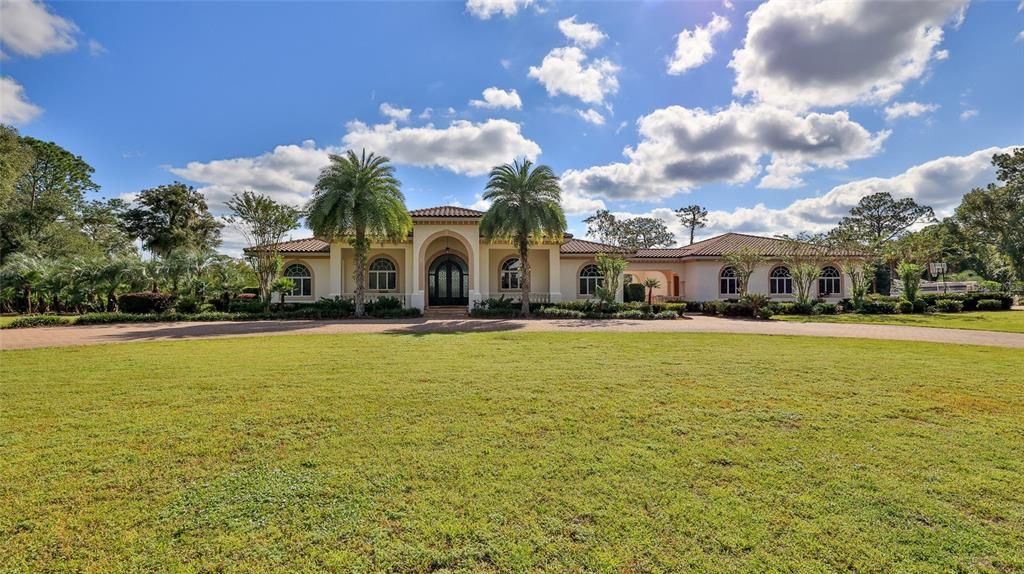 For Sale: $1,999,999 (5 beds, 5 baths, 6077 Square Feet)