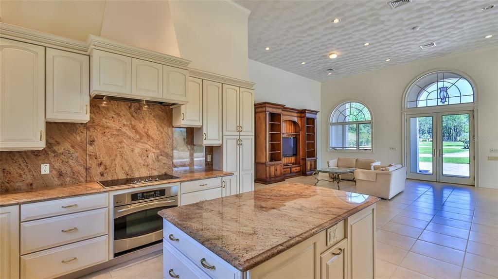 For Sale: $1,999,999 (5 beds, 5 baths, 6077 Square Feet)