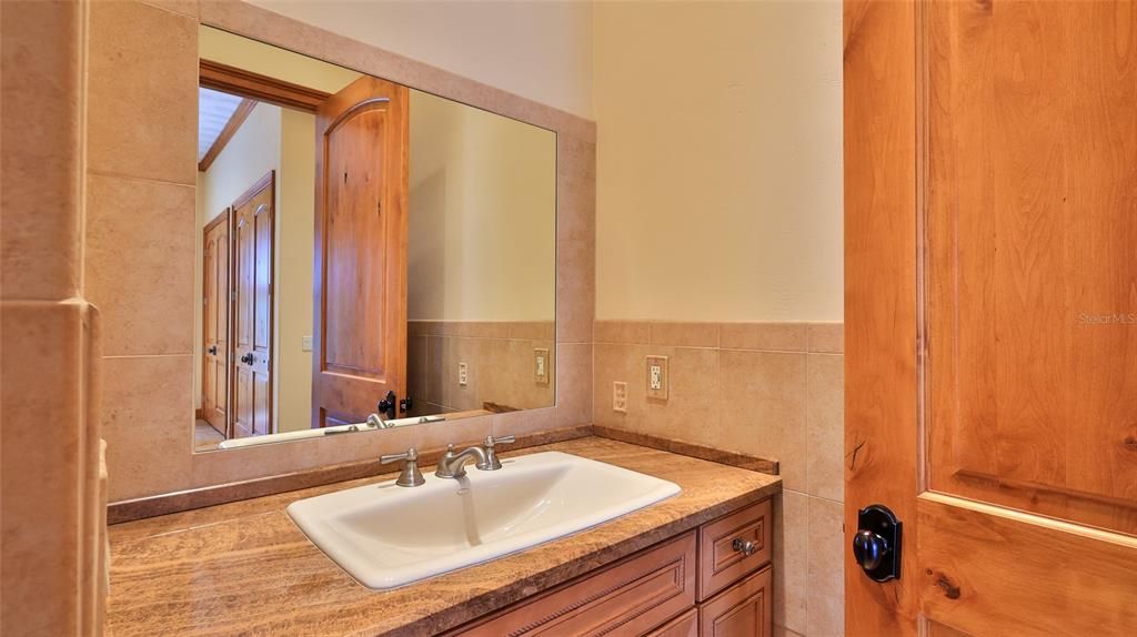 For Sale: $1,999,999 (5 beds, 5 baths, 6077 Square Feet)