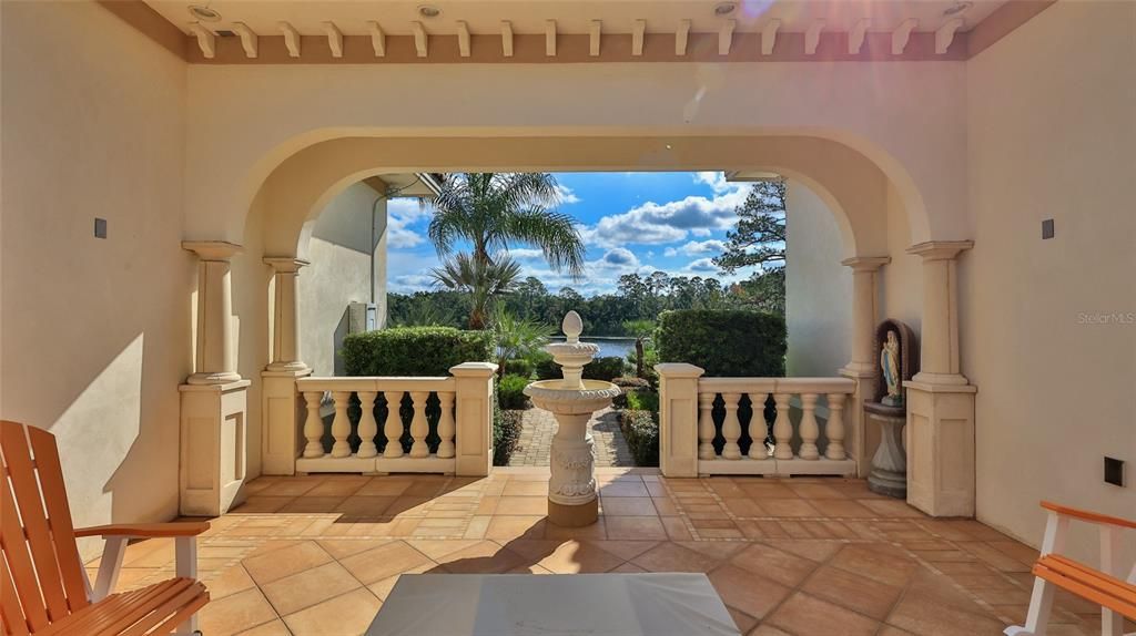 For Sale: $1,999,999 (5 beds, 5 baths, 6077 Square Feet)