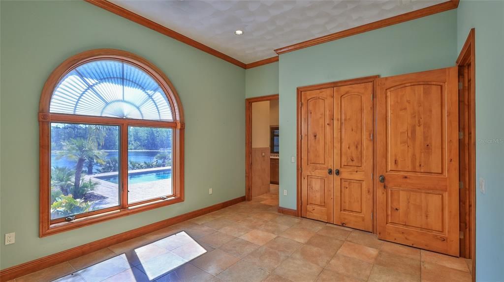 For Sale: $1,999,999 (5 beds, 5 baths, 6077 Square Feet)