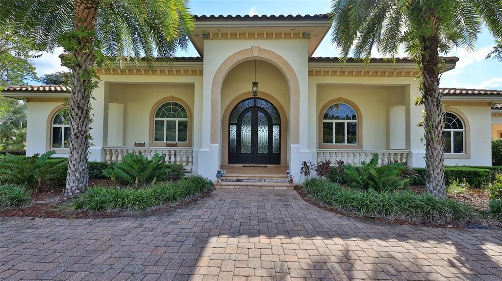 For Sale: $1,999,999 (5 beds, 5 baths, 6077 Square Feet)