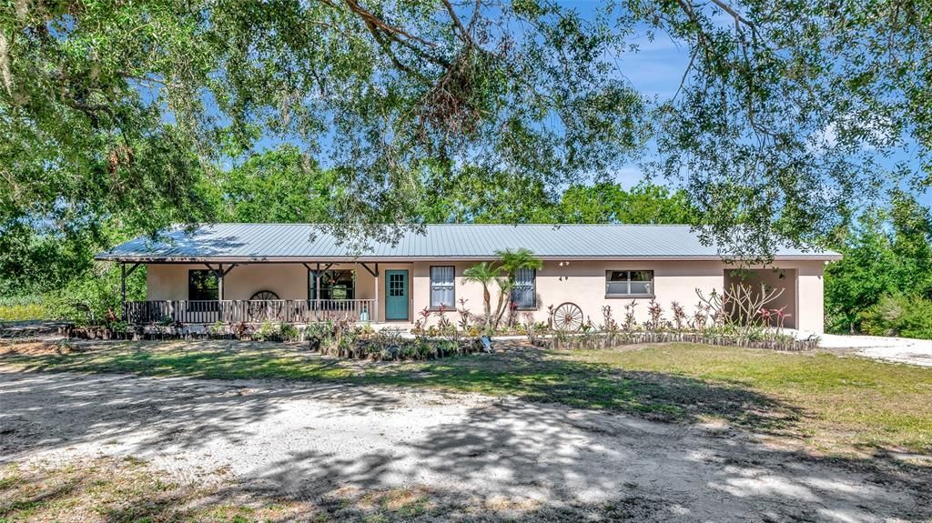 Recently Sold: $789,000 (3 beds, 2 baths, 2841 Square Feet)