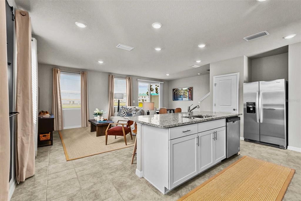 For Rent: $2,500 (3 beds, 2 baths, 1566 Square Feet)