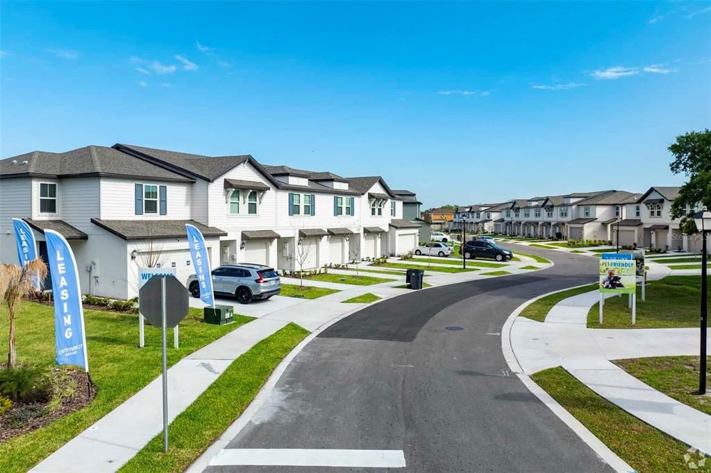 For Rent: $2,500 (3 beds, 2 baths, 1566 Square Feet)