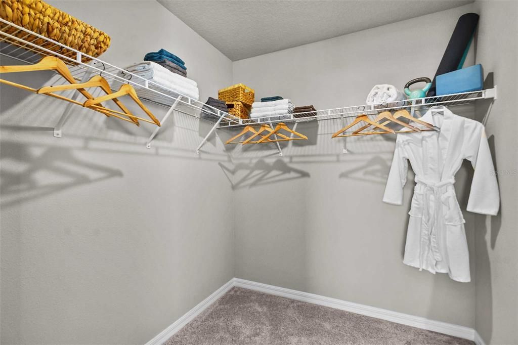 For Rent: $2,500 (3 beds, 2 baths, 1566 Square Feet)