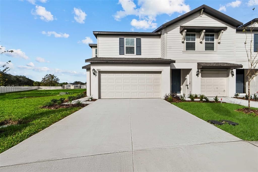 For Rent: $2,500 (3 beds, 2 baths, 1566 Square Feet)