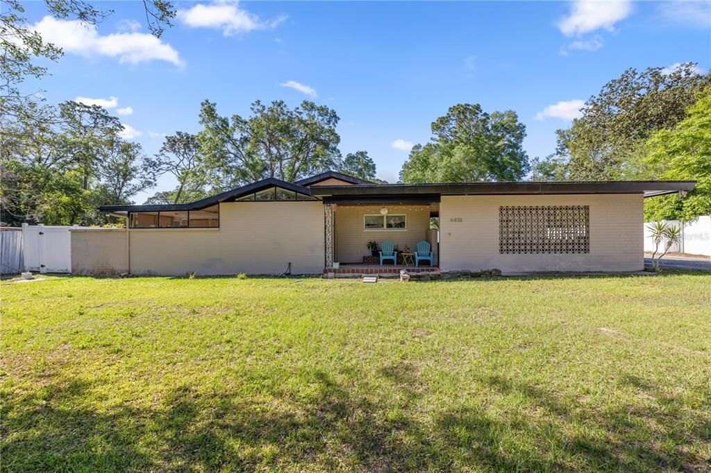 Recently Sold: $229,999 (3 beds, 2 baths, 1322 Square Feet)