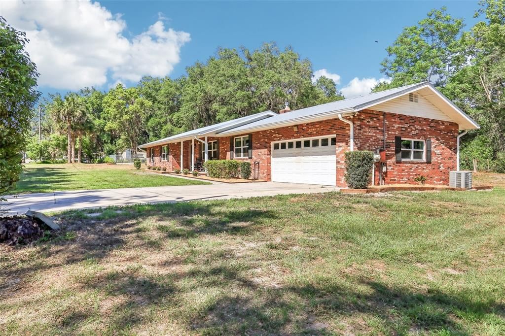 For Sale: $424,000 (3 beds, 2 baths, 2022 Square Feet)