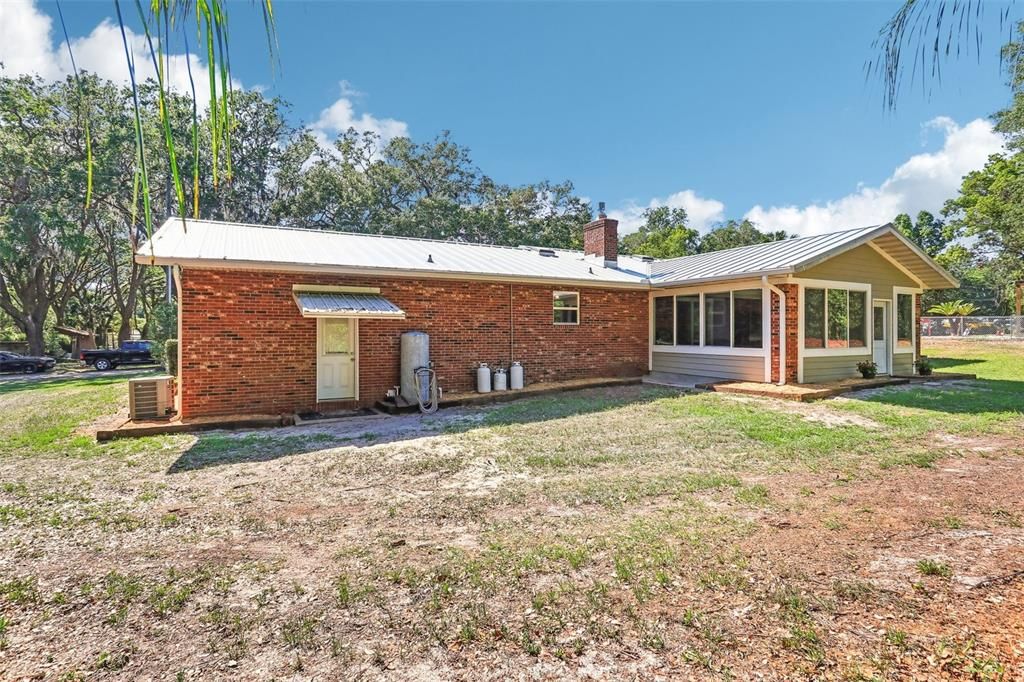 For Sale: $424,000 (3 beds, 2 baths, 2022 Square Feet)