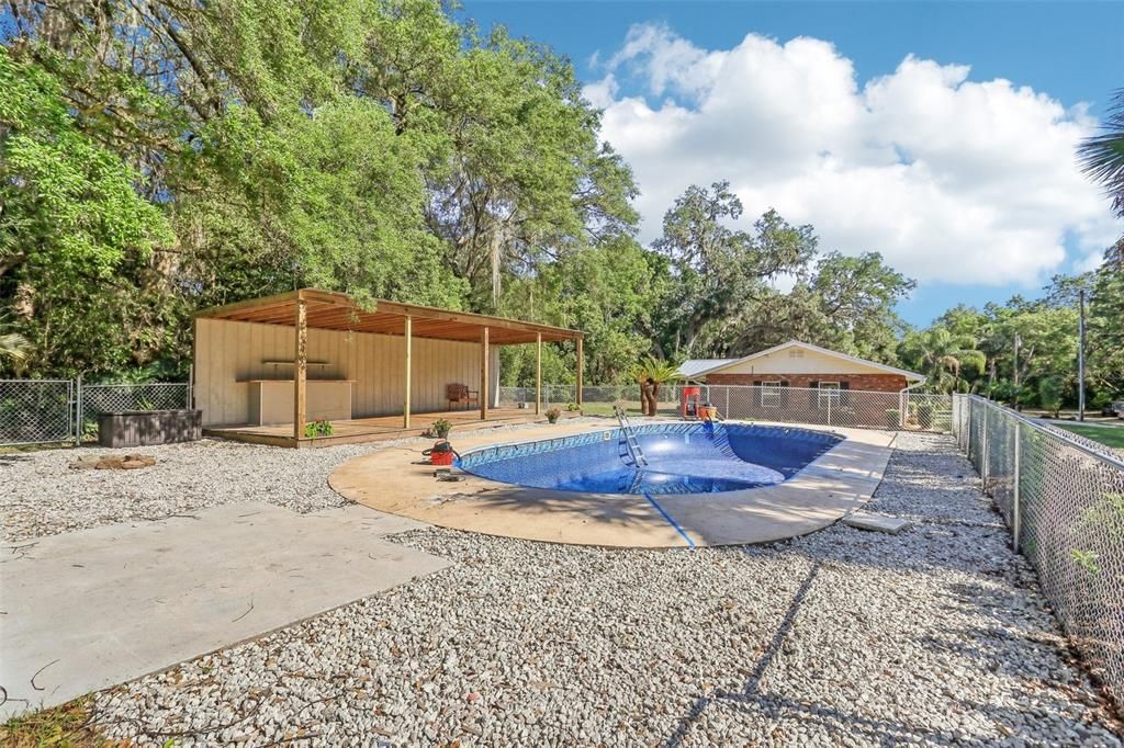 For Sale: $424,000 (3 beds, 2 baths, 2022 Square Feet)