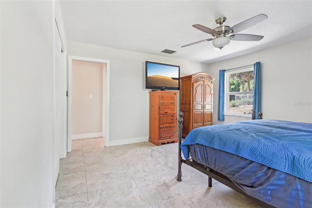 For Sale: $424,000 (3 beds, 2 baths, 2022 Square Feet)