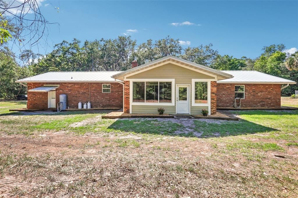 For Sale: $424,000 (3 beds, 2 baths, 2022 Square Feet)