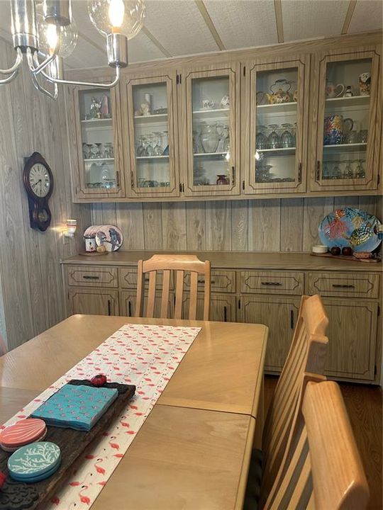 For Sale: $210,000 (2 beds, 2 baths, 1646 Square Feet)