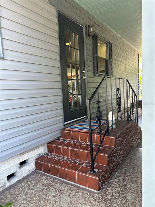 For Sale: $210,000 (2 beds, 2 baths, 1646 Square Feet)