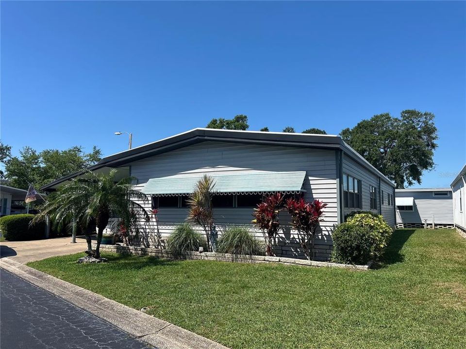 For Sale: $210,000 (2 beds, 2 baths, 1646 Square Feet)